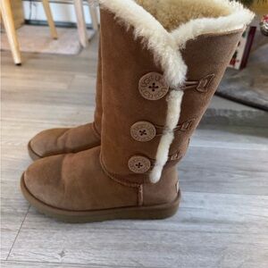 Ugg tall button boots women’s size 7
